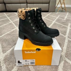 NWT Timberland Kinsley 6-Inch Waterproof Boots Black with Fur Trim